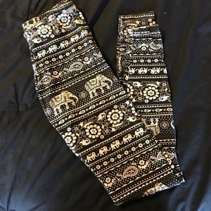 Boho elephant print leggings