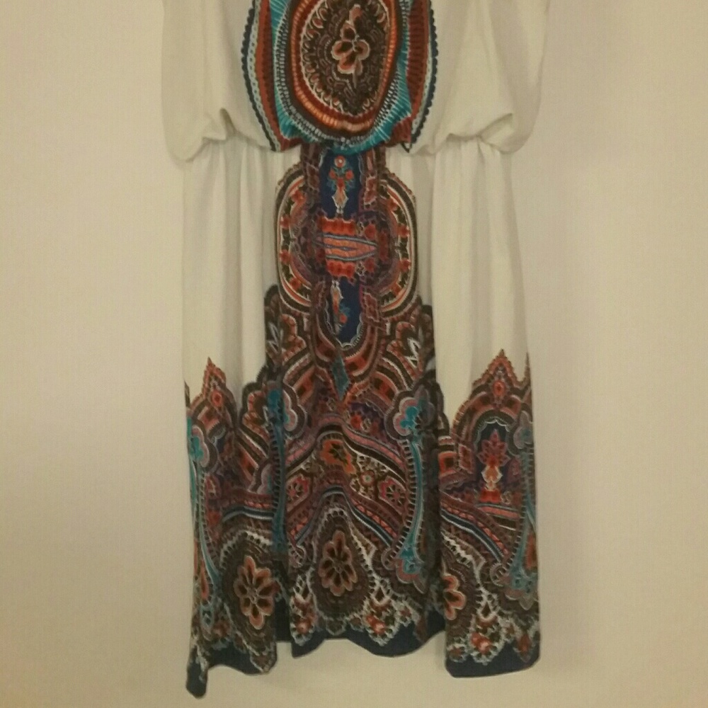 Dress - Picture 4 of 4