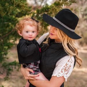 Meet your Posher, Kayla