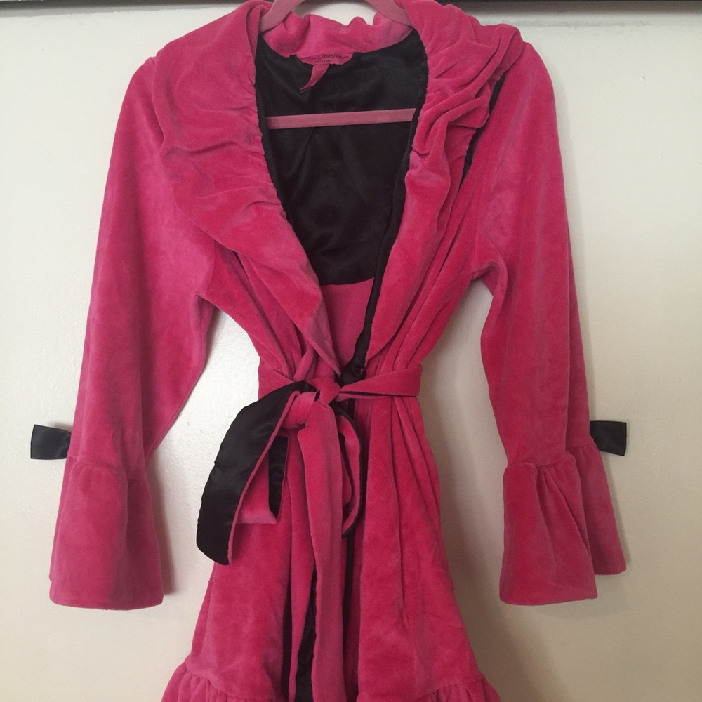 Pink Betsey Johnson Lolita Bathrobe w/ black lace