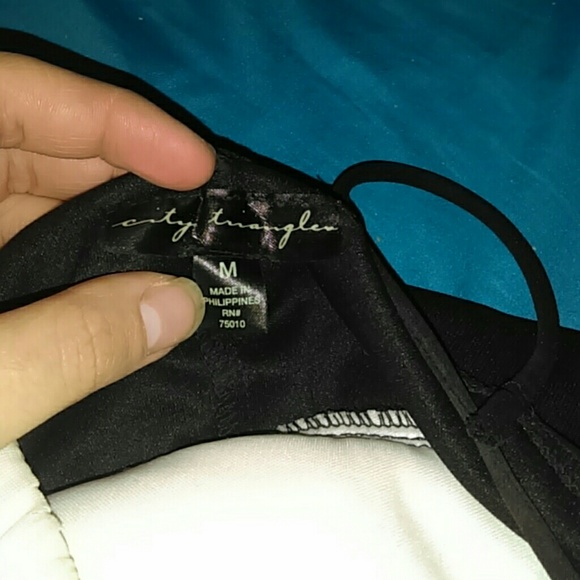 Dress - Picture 3 of 3