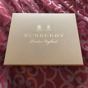 Burberry Gift 🎁Box