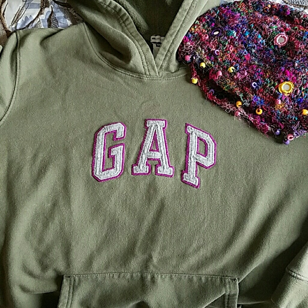 Classic GAP Hoodie