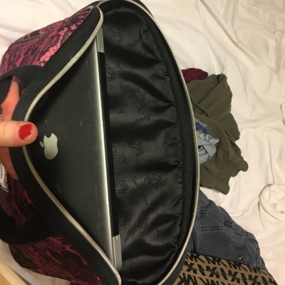 BETSEY JOHNSON COMPUTER CASE - Picture 4 of 5