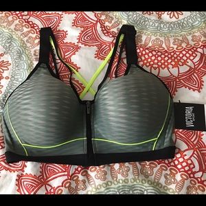 VS sports bra NWT