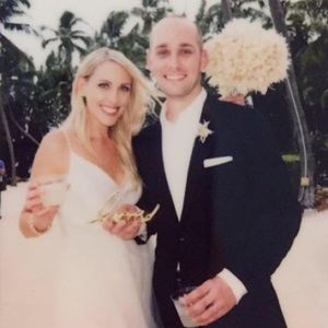 Meet your Posher, Cari