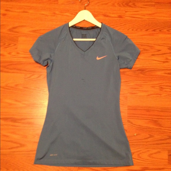 Nike Tops - Nike Pro Short Sleeve