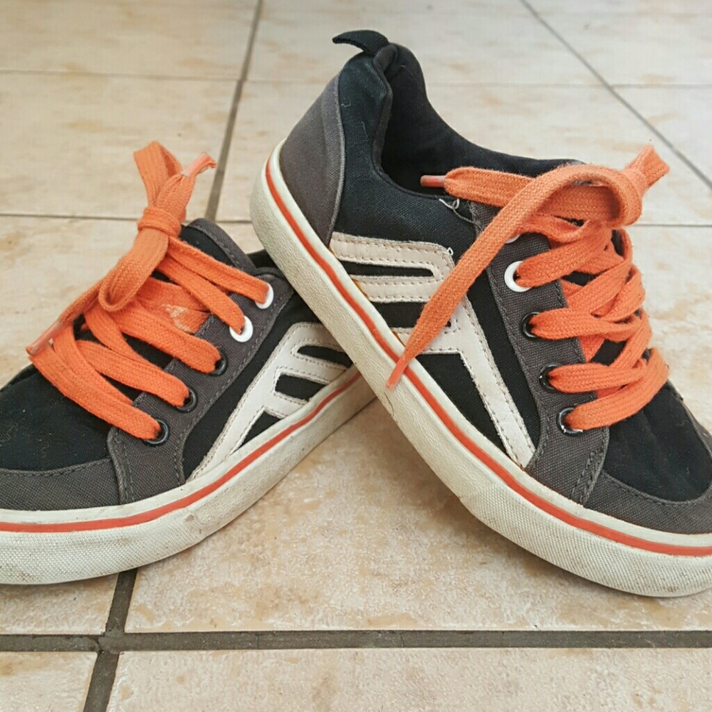 Boys 12 Old Navy sneakers