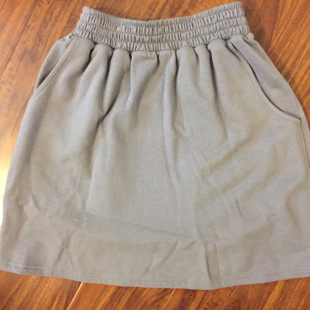 American Apparel sweat skirt. Size L. Fits like M