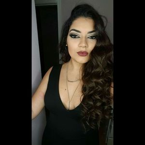 Meet your Posher, Thais