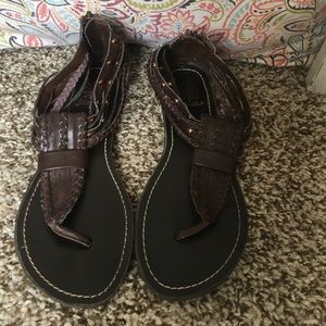 NWOT Brown sandals!! Size 6