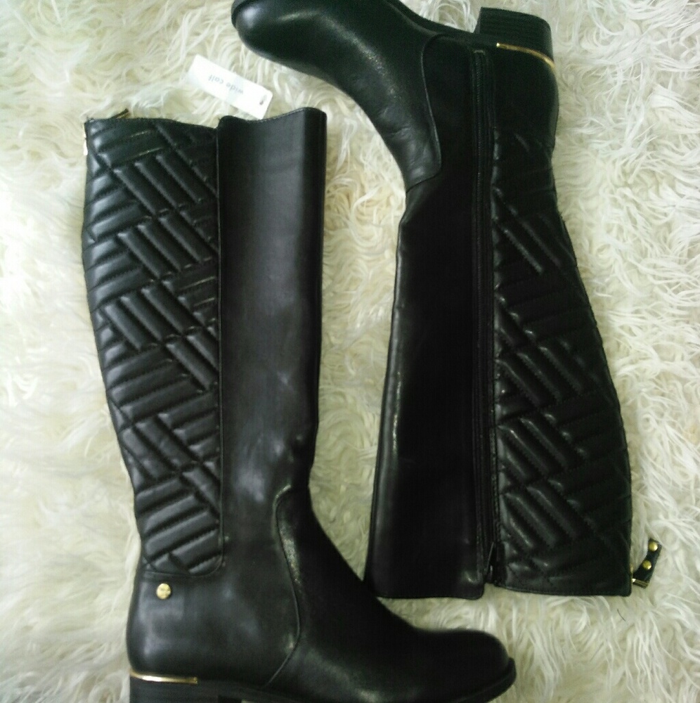 Im sell Calvin Klein boots never worn