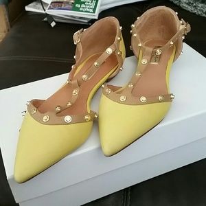 Studded Yellow Halogen Flats