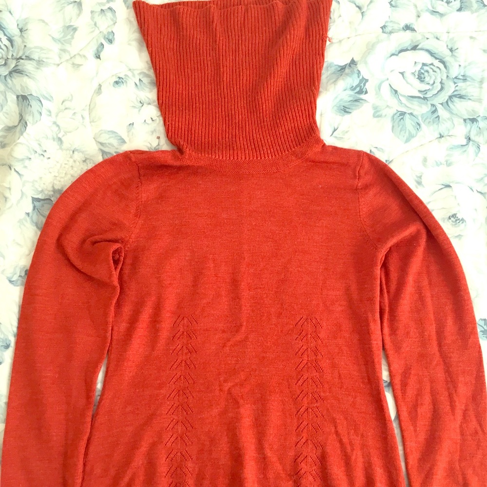 Willie smith sweater. Dark orange.