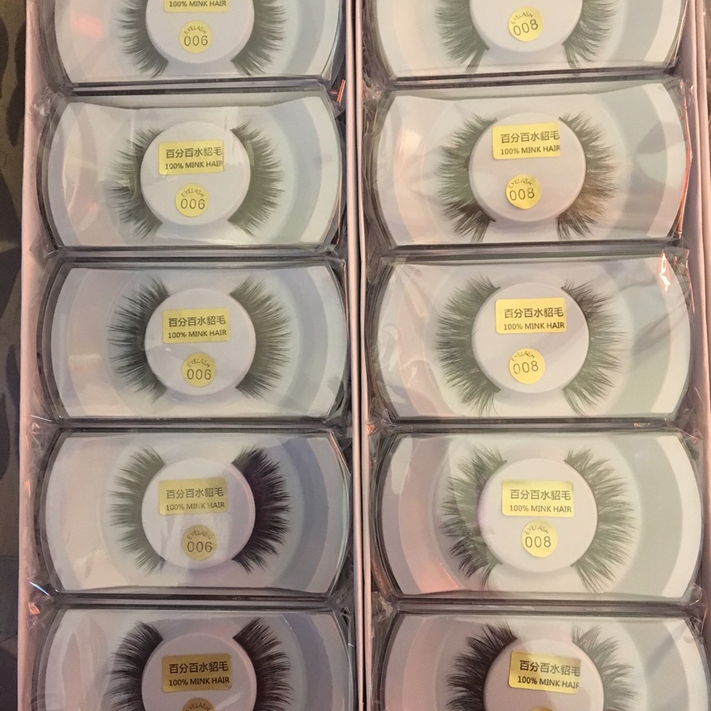 Mink Eyelashes - Picture 3 of 3