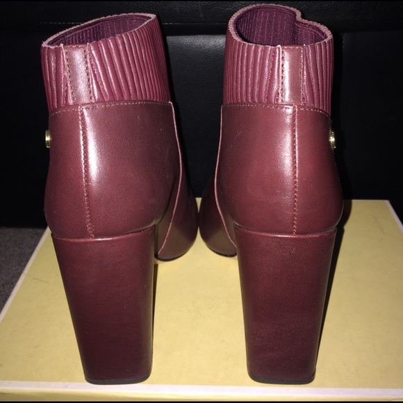 Calvin Klein genuine leather ankle boots - Picture 4 of 4