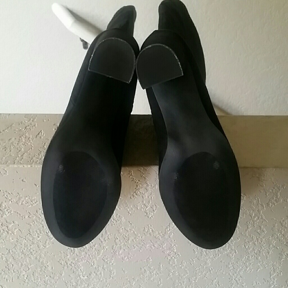 boots - Picture 3 of 3