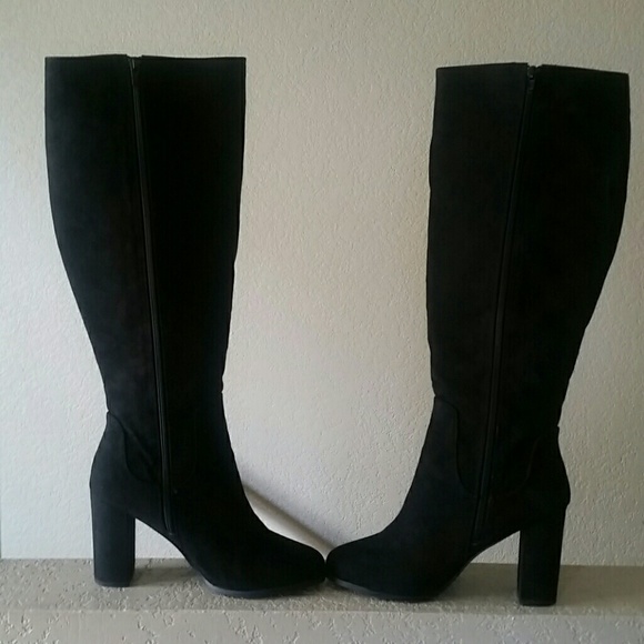 boots - Picture 2 of 3