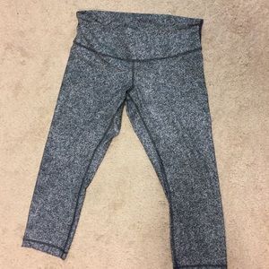 Lululemon crops