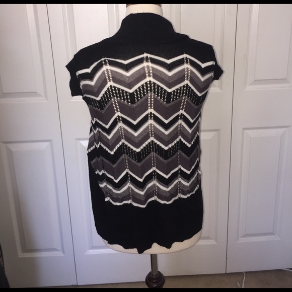 Vest - Picture 2 of 2