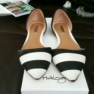 Black and white open flats!