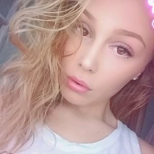 Meet your Posher, Ashlee