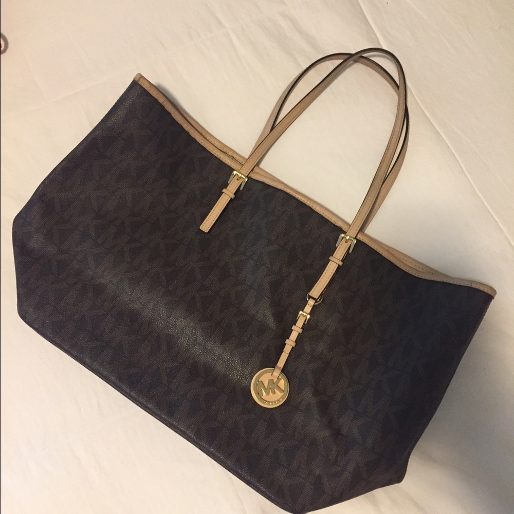 Michael Kors Tote!