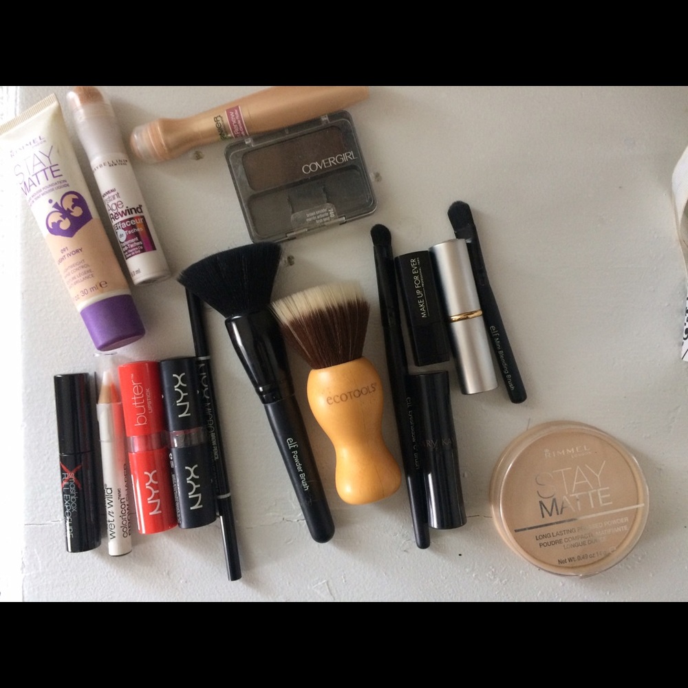 MAKE UP BUNDLE