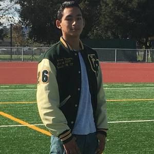 Meet your Posher, Alexis