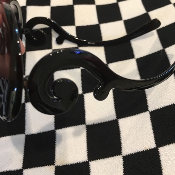 Sunglasses NEW - Picture 3 of 4