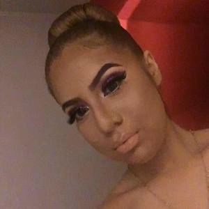 Meet your Posher, Mirenaa