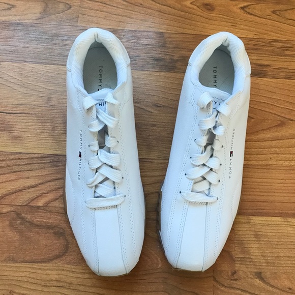 EUC Tommy Hilfiger white leather mens sneakers - Picture 2 of 8