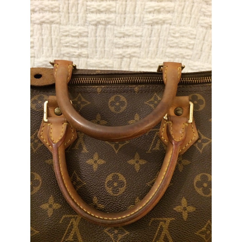 Louis Vuitton Speedy 30 Satchel - Picture 6 of 8