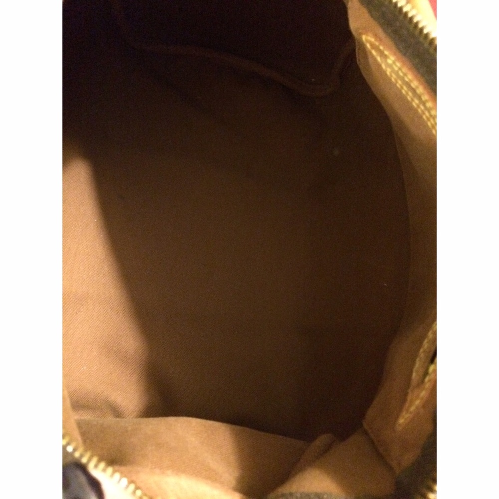 Louis Vuitton Speedy 30 Satchel - Picture 7 of 8