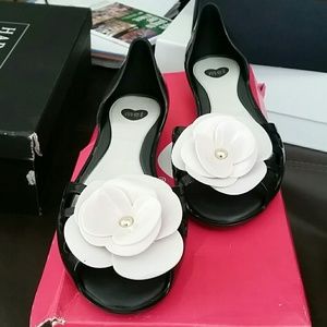 Rubber Open toed Mel by Melissa flats