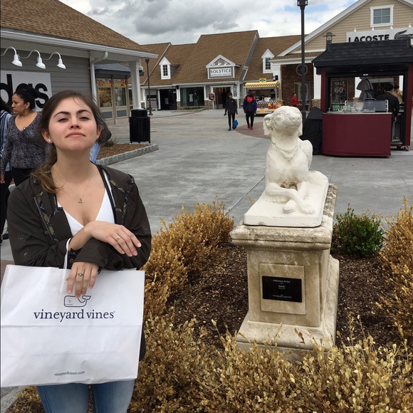 Meet your Posher, Heather - Picture 2 of 4