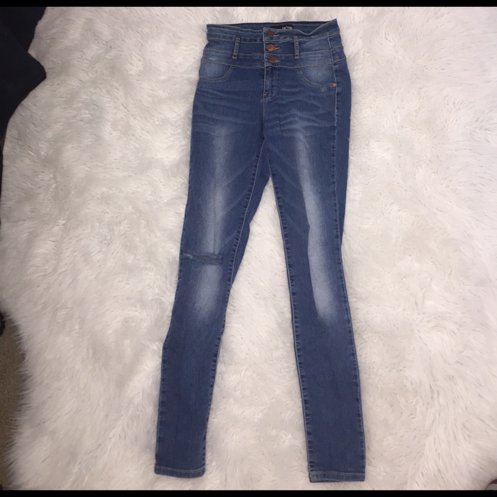 High wasted skinny jeans