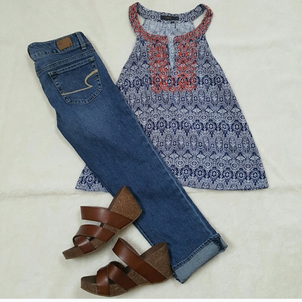 American Eagle Artist crop jean size 2