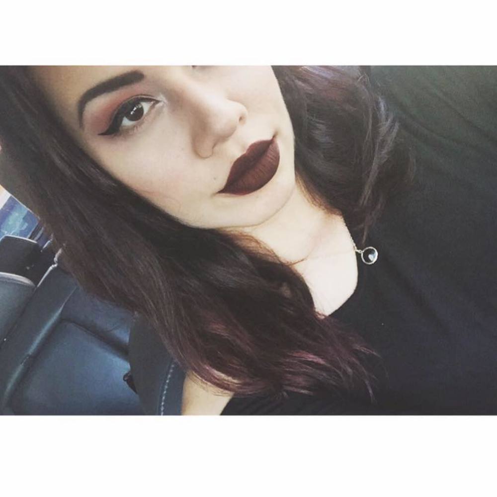 Meet your Posher, Alyssa