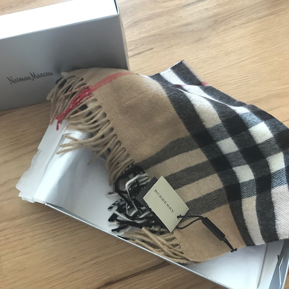 Burberry scarf. Brand new with tag