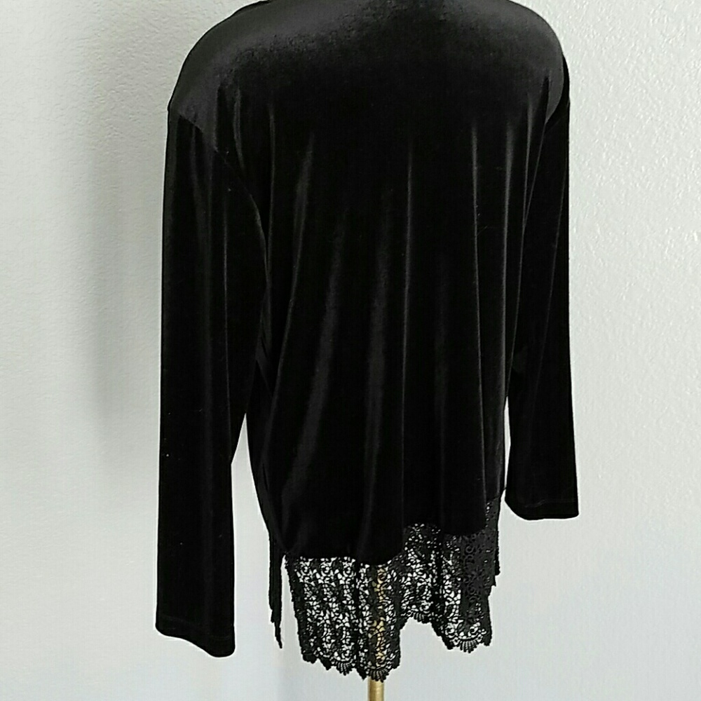 Top - Picture 2 of 4