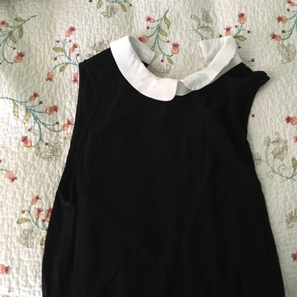 Black Crop Top with peter pan collar