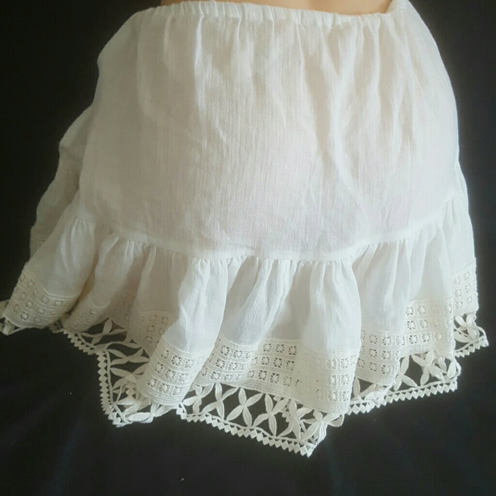 Victoria's Secret WHITE CROCHET SKIRT NEW - Picture 5 of 5