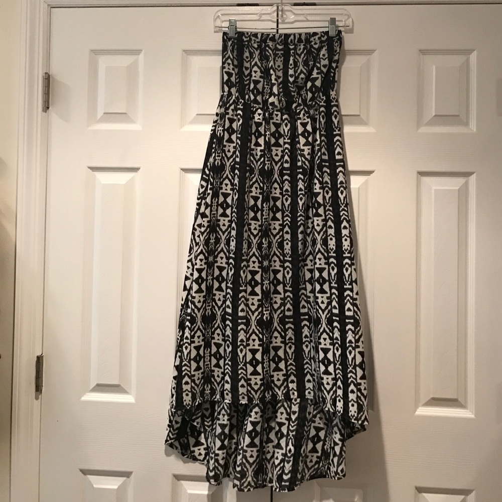 Black and White hi-lo strapless dress