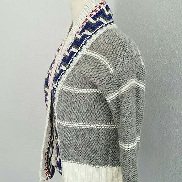 Sweater - Picture 4 of 4