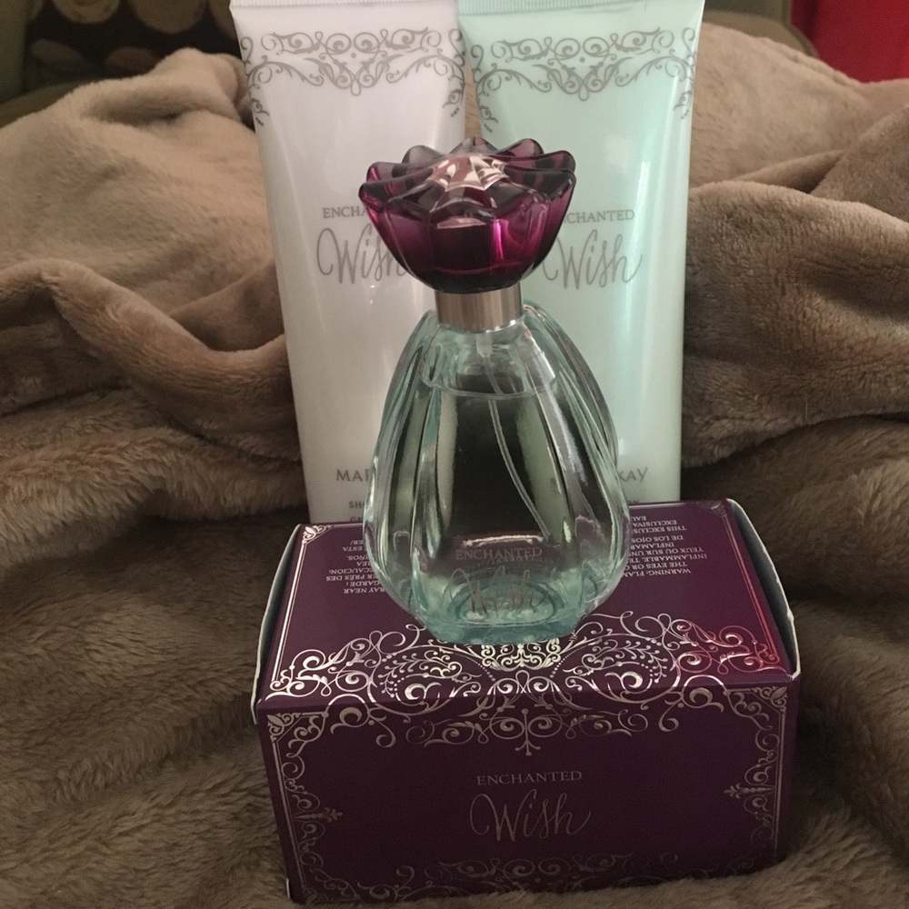 Mary Kay Enchanted Wish Fragrance Collection