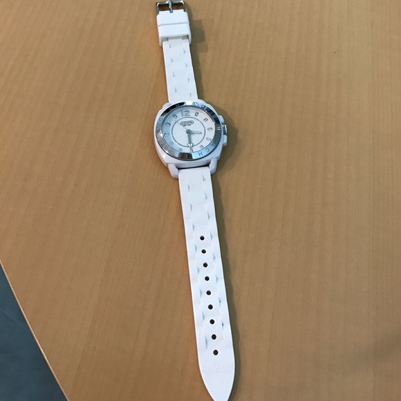 Coach Watch! Wore once! Super cute for summer! - Picture 3 of 7