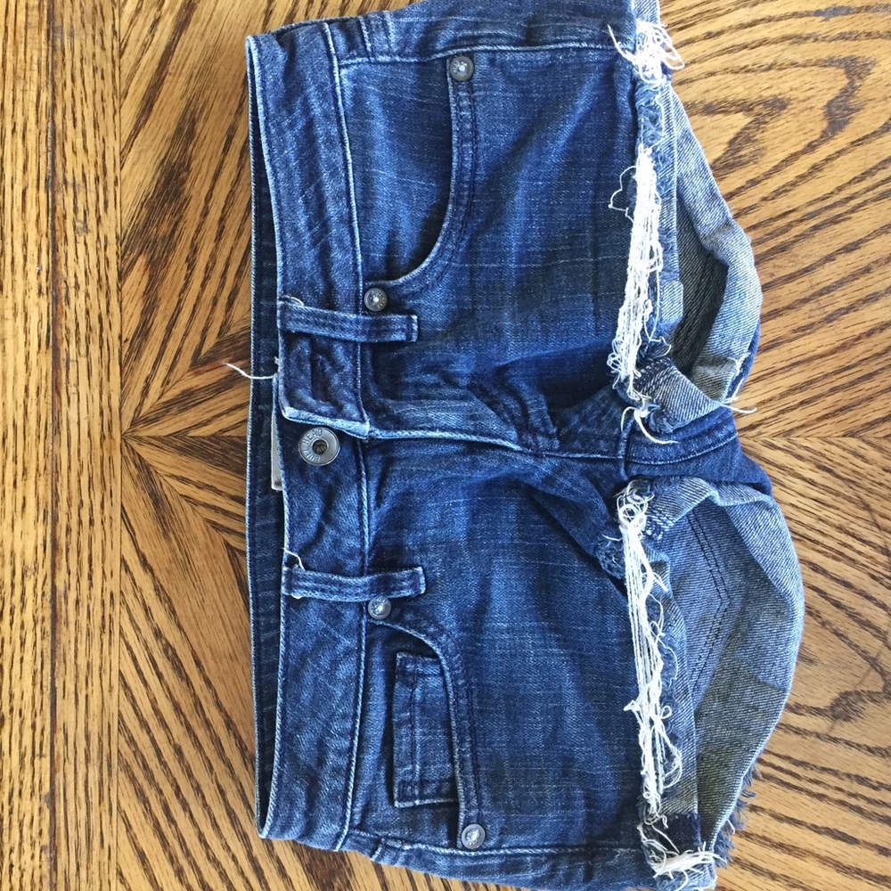 Dark blue Bullhead shorts