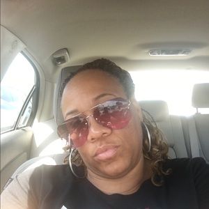 Meet your Posher, Kimberly