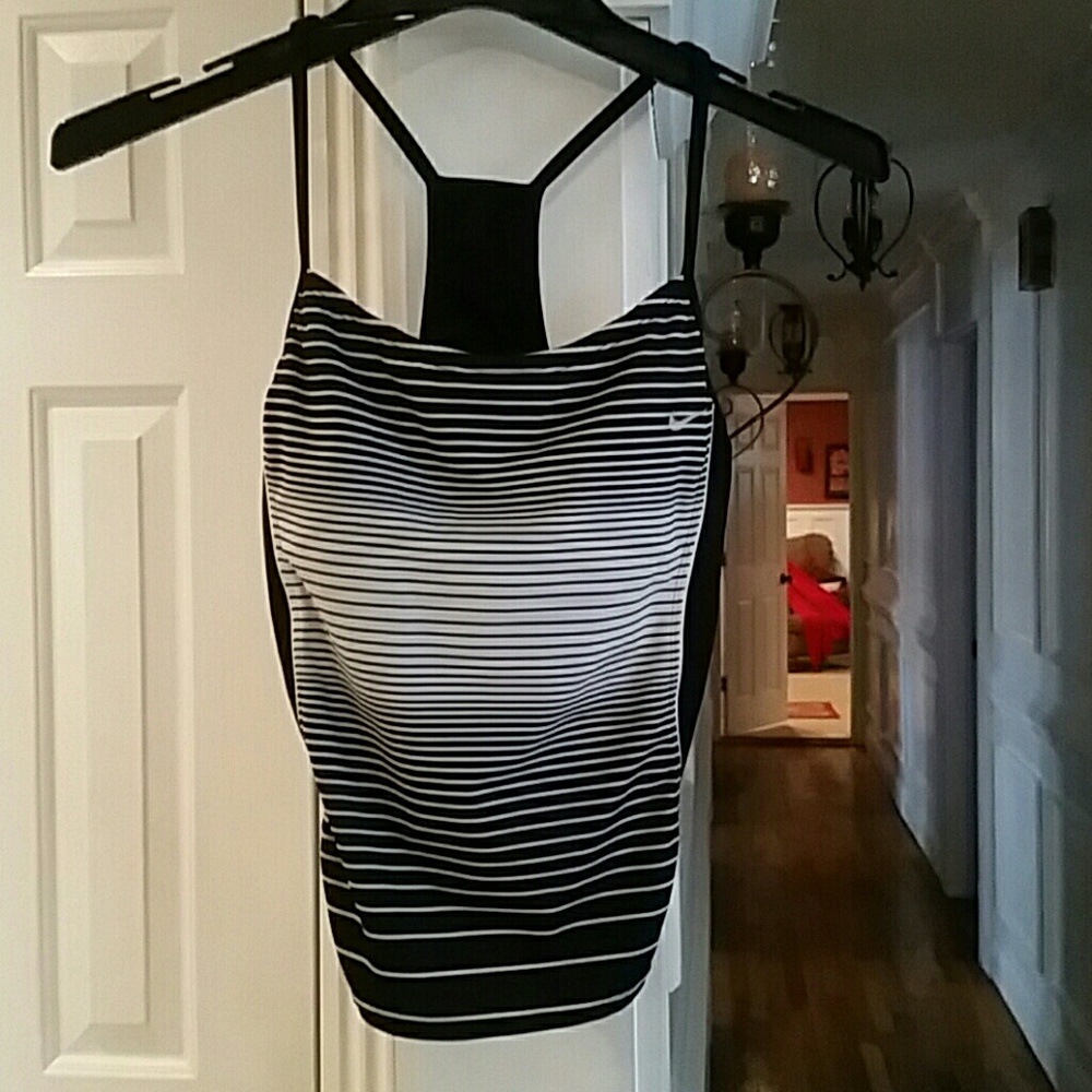 Nike black and white tank top